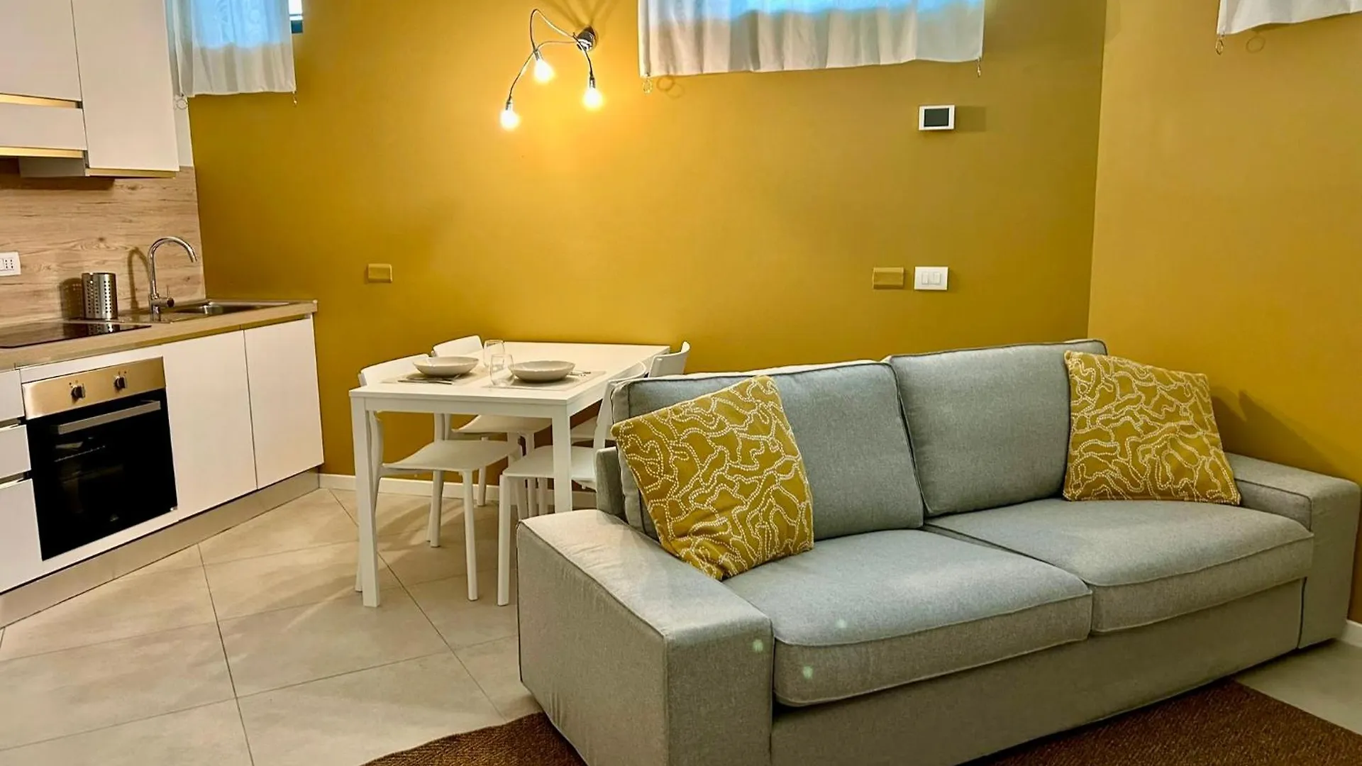 Spacious 2 Room Apartment location